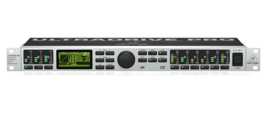 Amplificador de baixo custo e qualidade PA-60 AAT para pequenos ambientes Amplificador de baixo custo e qualidade PA-60 AAT para pequenos ambientes