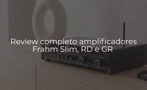 amplificador parado em sala